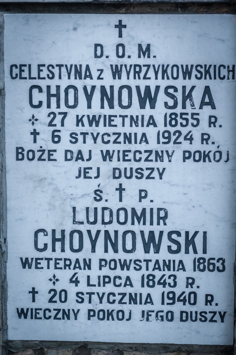 TAblica nagrobna z grobu Ludomira  Choynowskiego na cmentarzu Miejskim w Kaliszu